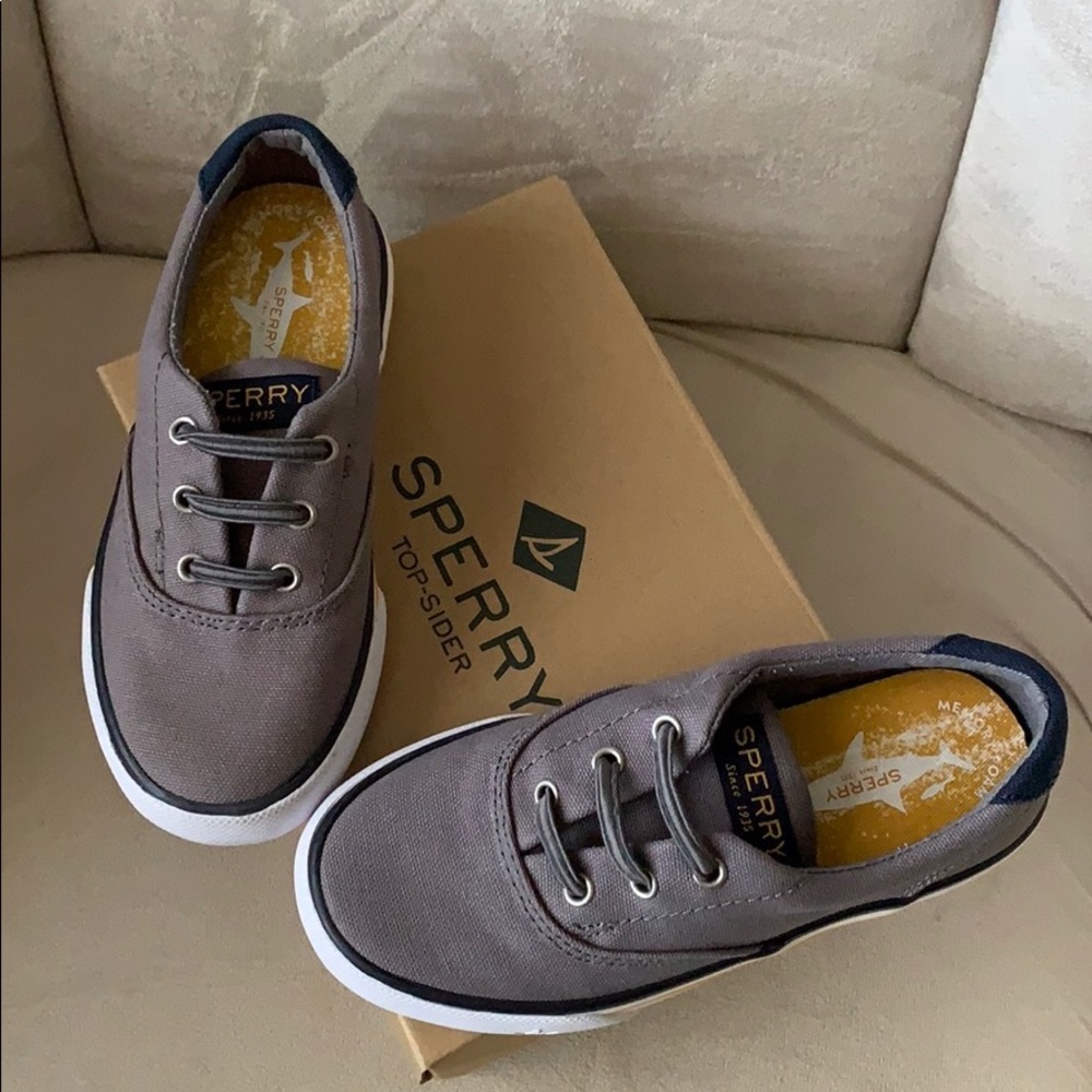 Boys Soerry St-Striped II Jr Grey slip on shoe